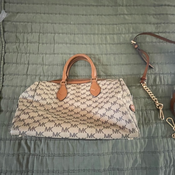 Michael Kors Beige and Brown Travel Bag - Picture 1 of 3